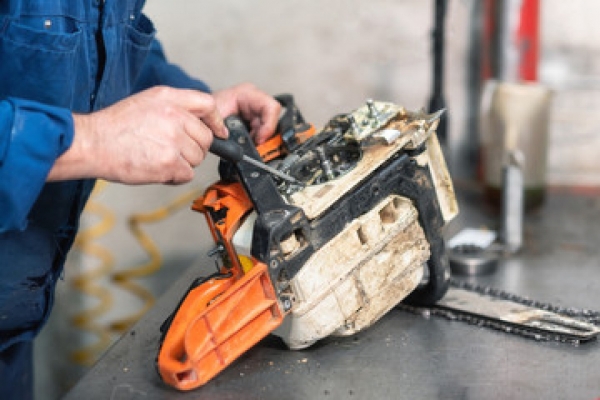 Chainsaw Full Service