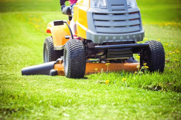 Lawn Tractor Blade Sharpening